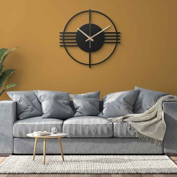 Modern Line Art Siyah Metal Duvar Saati